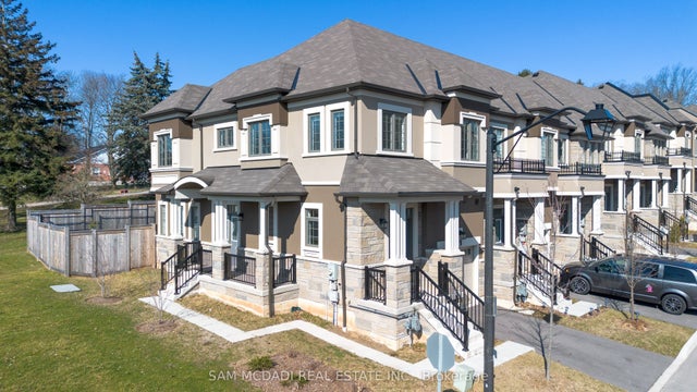 515 Garner Road W 1, Hamilton
