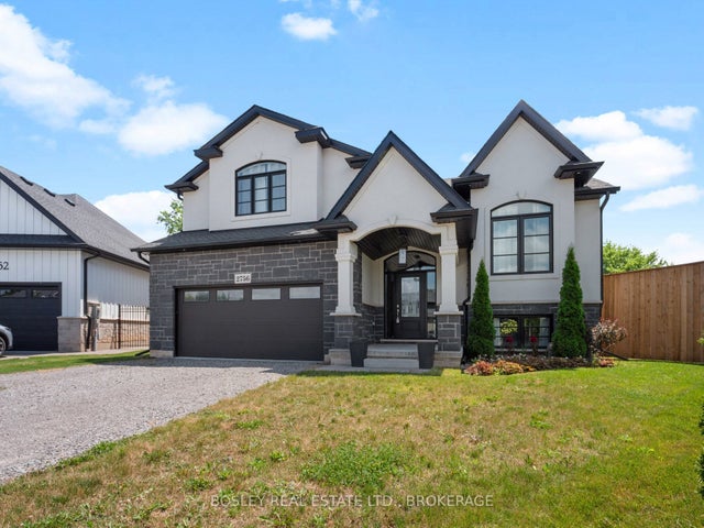 2756 Arrowsmith Court, Fort Erie