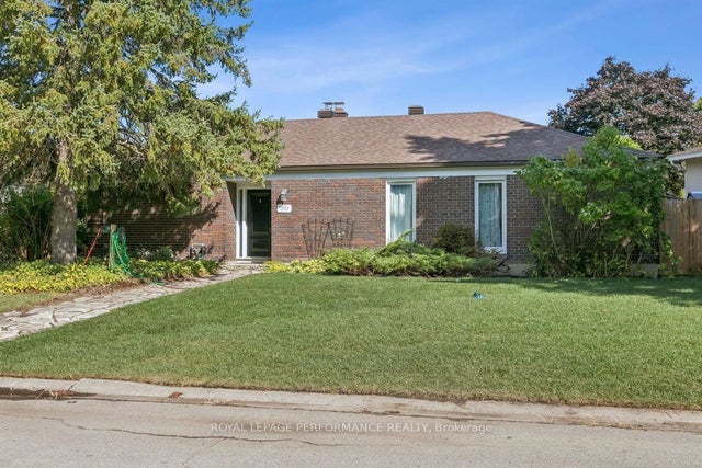 1932 Marquis Avenue, Beacon Hill North - South and Area