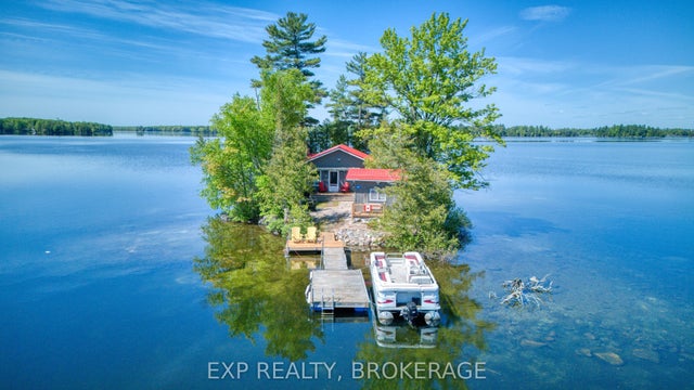 832 Sharbot Lake N/a, Frontenac