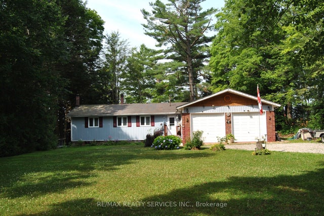1102 Lakeshore Drive S, Bracebridge