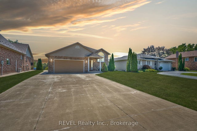 118 Colbeck Drive, Welland