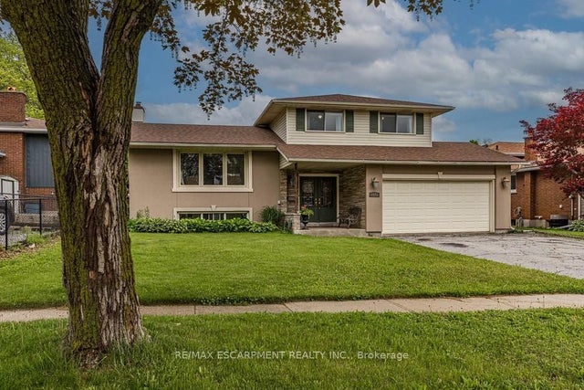 6871 Corwin Crescent, Niagara Falls