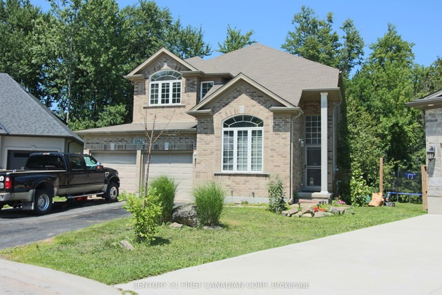 1052 Loft Court, London North