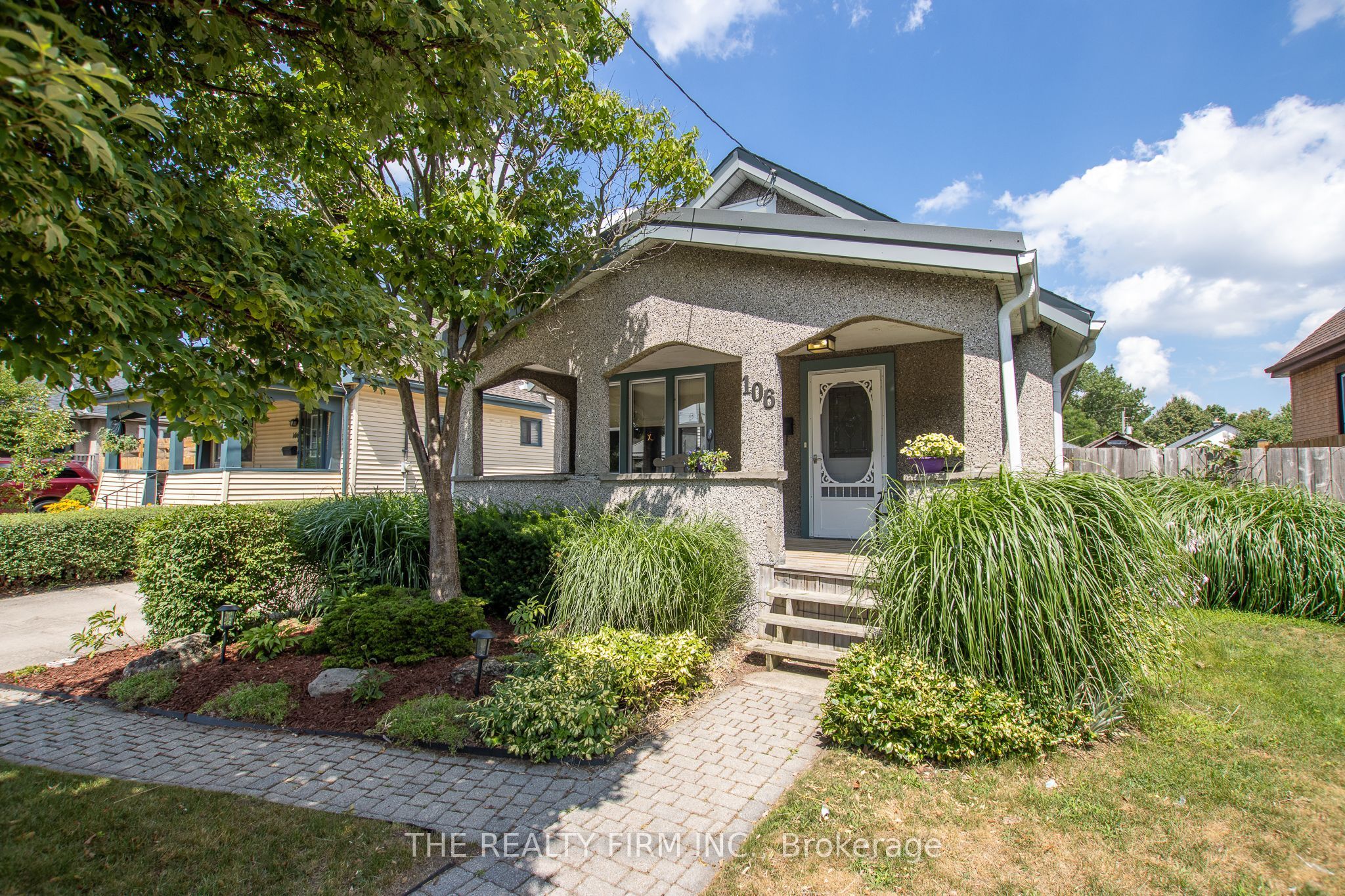 Photo of Listing #X12316748