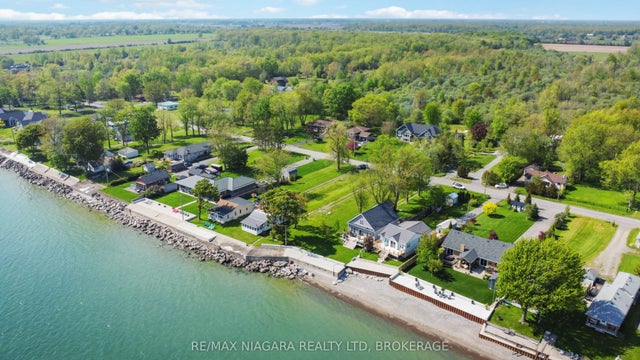 10953 Lakeshore Road, Wainfleet