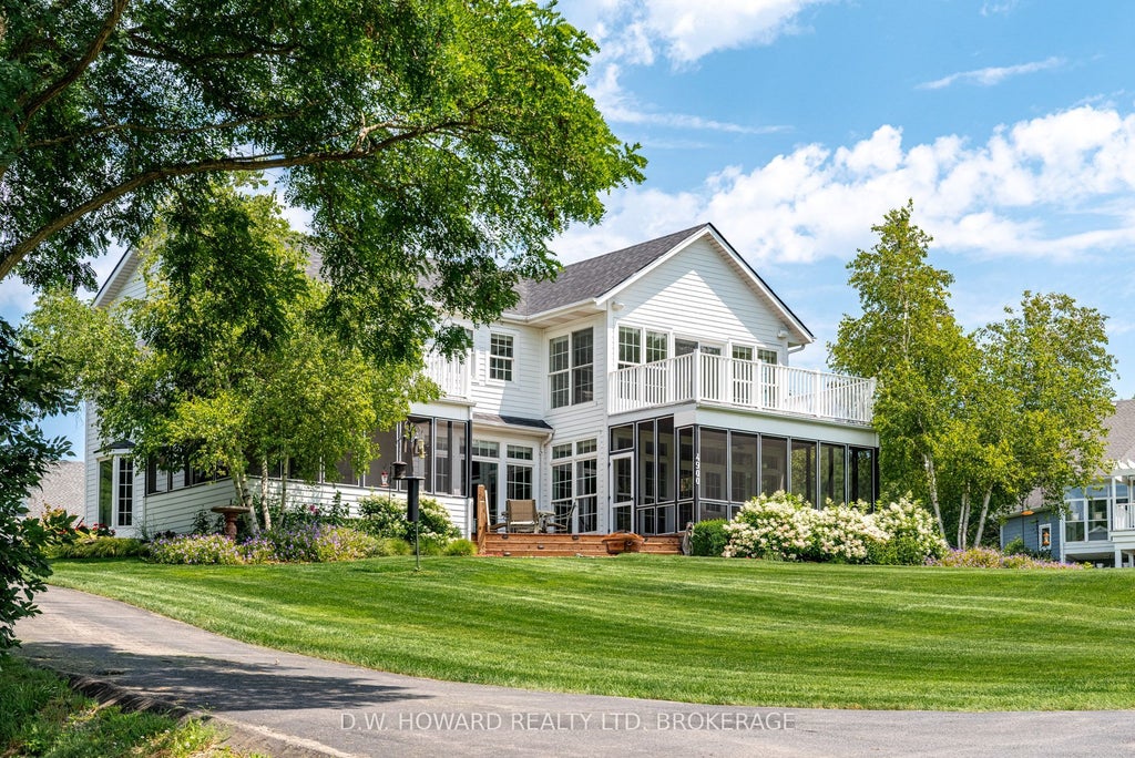 4900 South Shore Road, Fort Erie