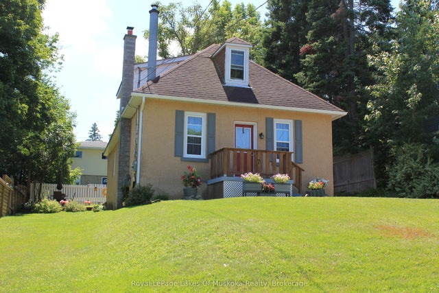 7 Duncan Street W, Huntsville