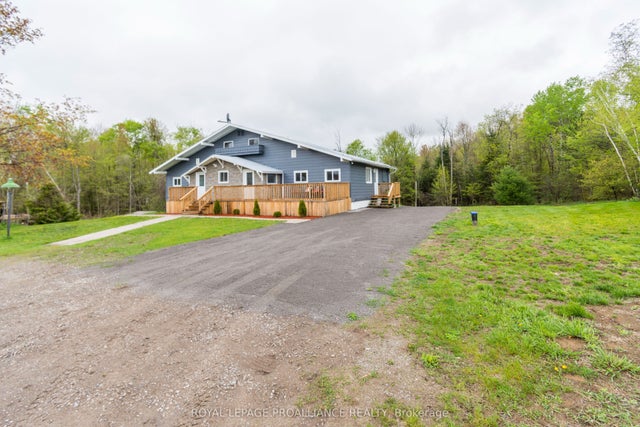 23b Mother's Road, Tweed