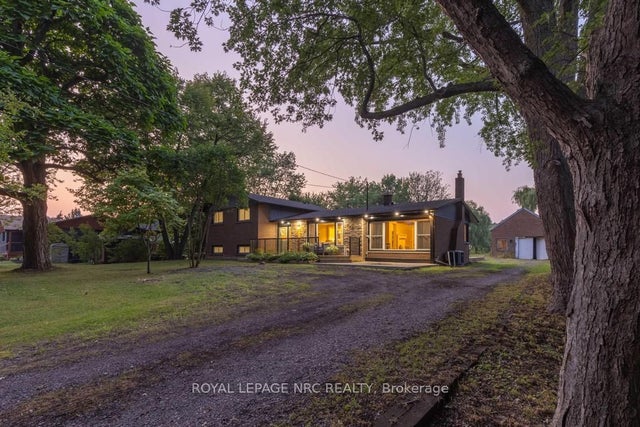 2432 Port Robinson Road, Thorold