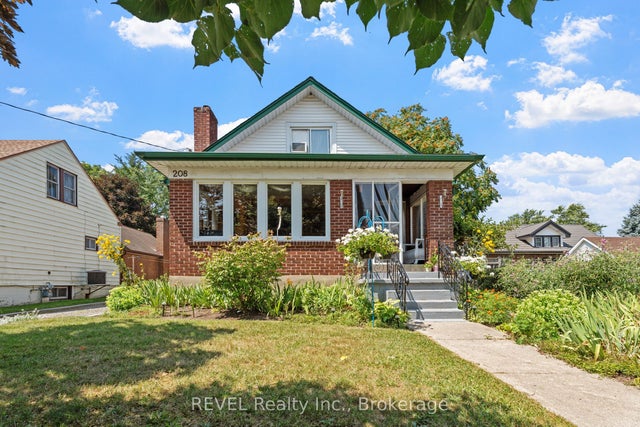 208 North Street, Fort Erie