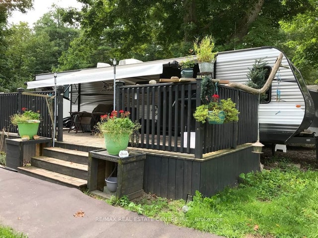 792 Safari Road 41, Hamilton