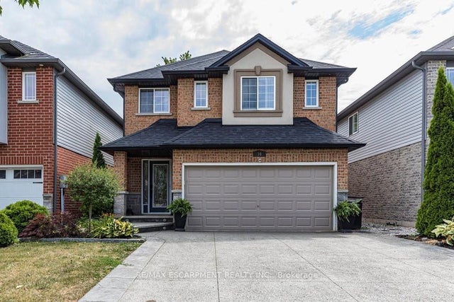 16 Avatar Place S, Hamilton