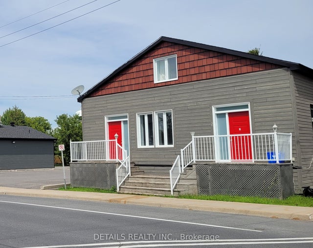 4559 Ste Catherine Street W, The Nation