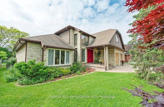 297 Grangeover Avenue, London North