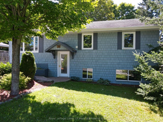 63 Florence Street W, Huntsville