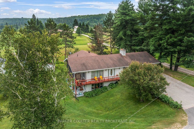 236 Queen Street, Burk's Falls