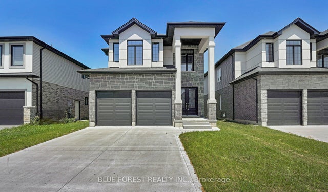 2916 Lemieux Walk, London South