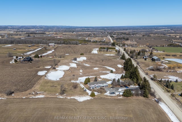 995486 Mono-adjala Townline, Mono