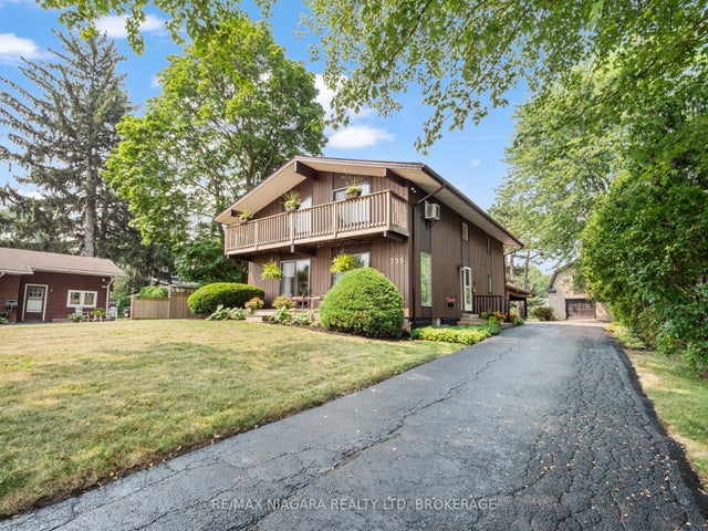 735 Niagara Boulevard, Fort Erie