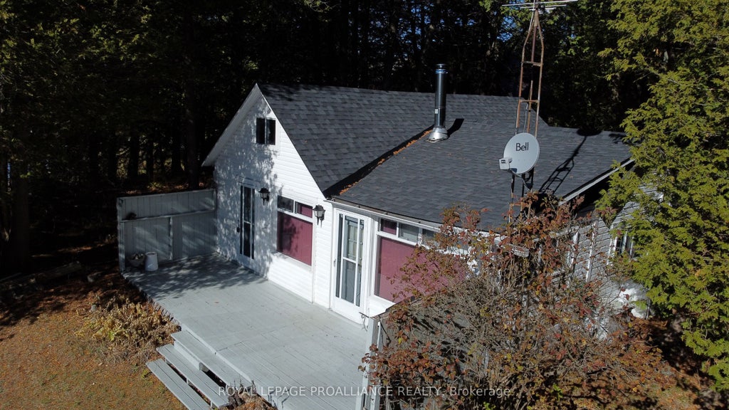 1087c Hills Lake Road, North Frontenac