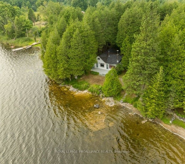 1087c Hills Lake Road, North Frontenac