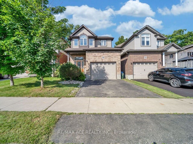 160 Kemp Crescent E, Guelph