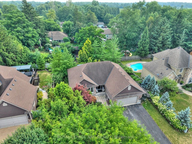 18 Martha Court, Pelham