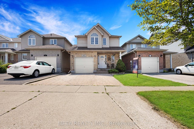 497 Langlaw Drive E, Cambridge