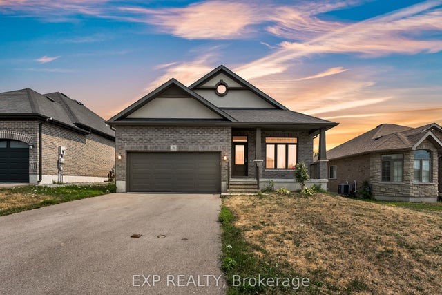 28 Stonecrest Boulevard, Quinte West
