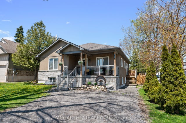 130 Wellington Street N, Shelburne