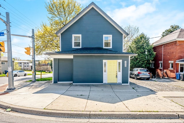 200 Waterloo Avenue, Guelph
