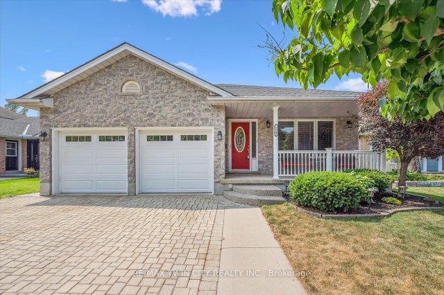 114 Delavan Drive, Cambridge