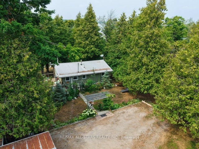 6 Leisure Lane, Kawartha Lakes