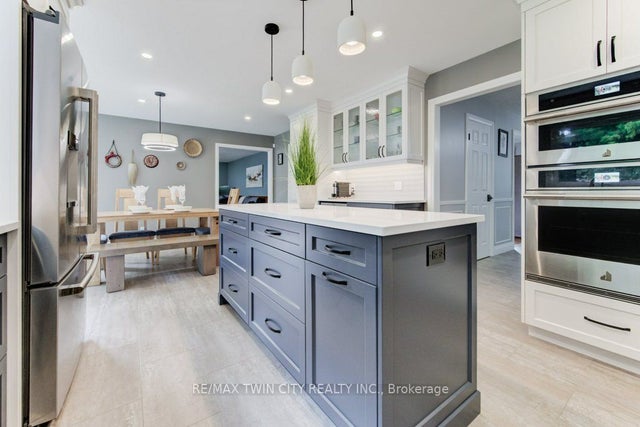 489 Branstone Drive, Waterloo