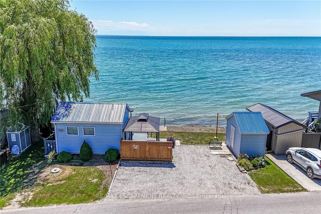 86 Lakeshore Road, Haldimand