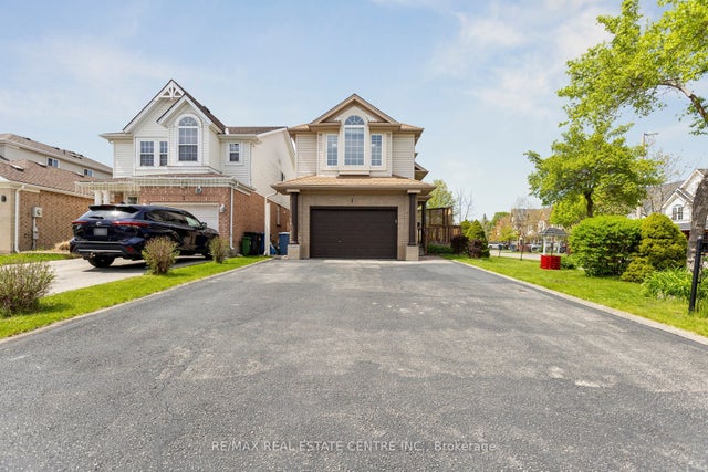 1 Silversmith Court, Guelph