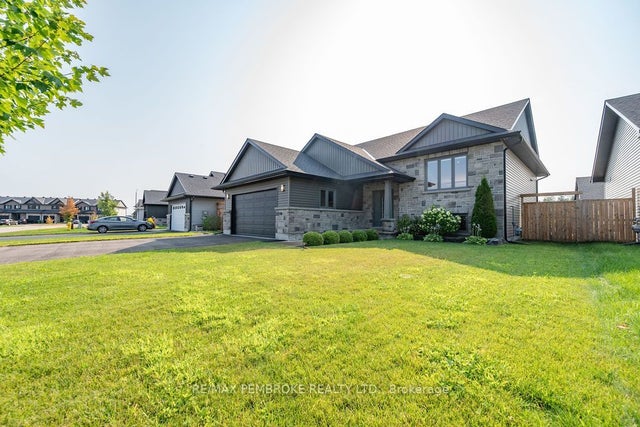 13 Drew Street, Petawawa