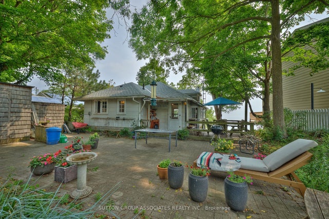 10427 Lakeshore Road, Wainfleet
