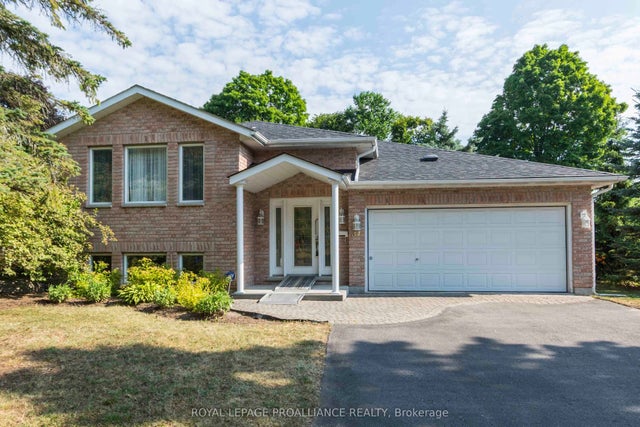 34 Edgeview Drive, Quinte West