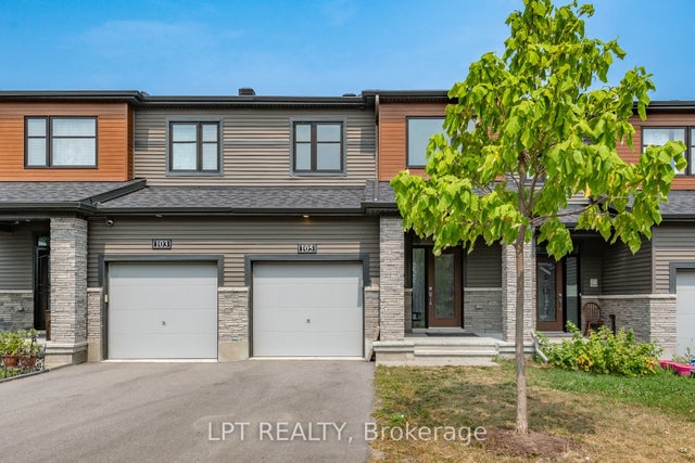 105 Teelin Circle, Barrhaven