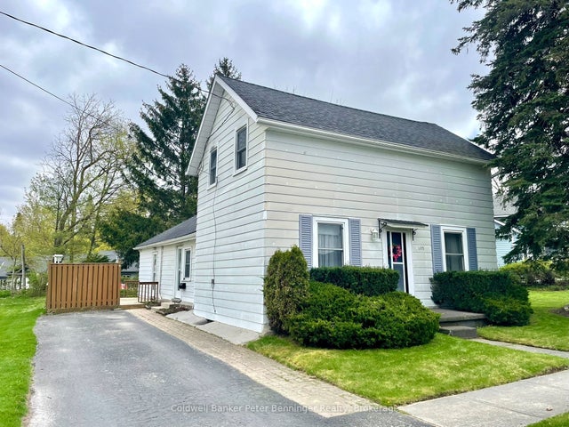 105 Mcgivern Street W, Brockton