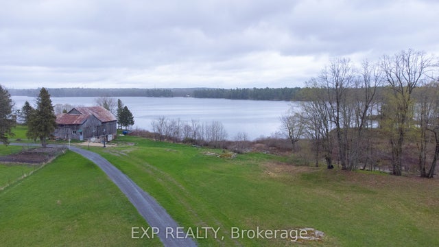 1127 Dalton Lane, Frontenac