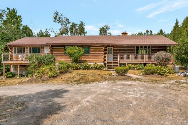939 Centre Road, Douro-Dummer