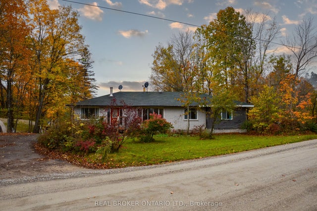 1361 Zealand Road, Frontenac