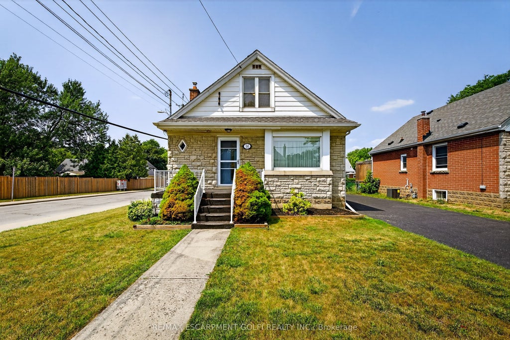 56 West 1st Street, Hamilton