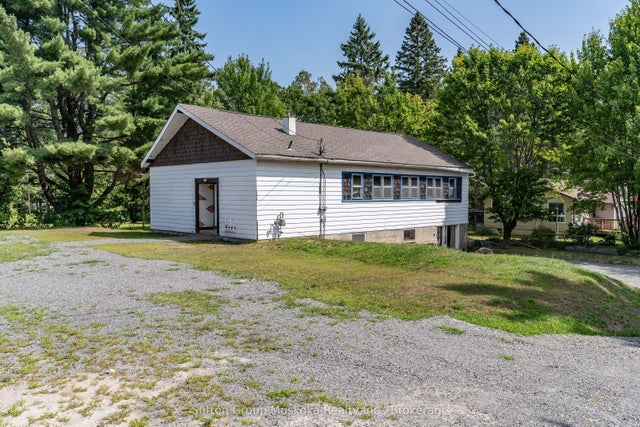 707 Muskoka Road 3 Road N, Huntsville