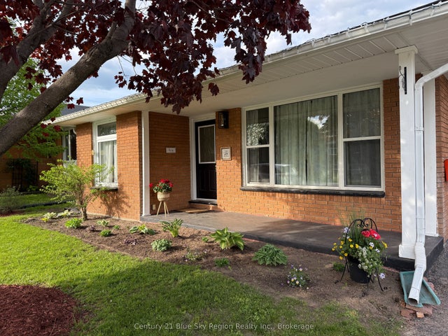 14 Marshall Park Drive, North Bay