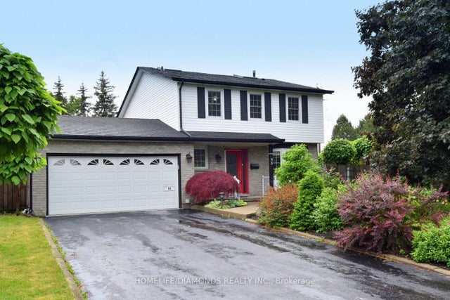 95 Birchpark Drive N, Grimsby