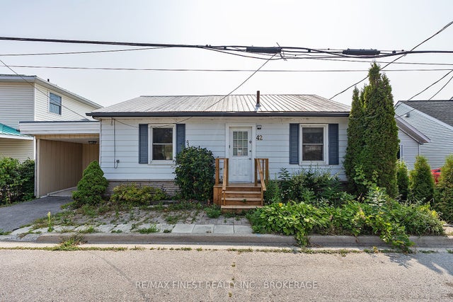 42a Hill Street, Prince Edward County